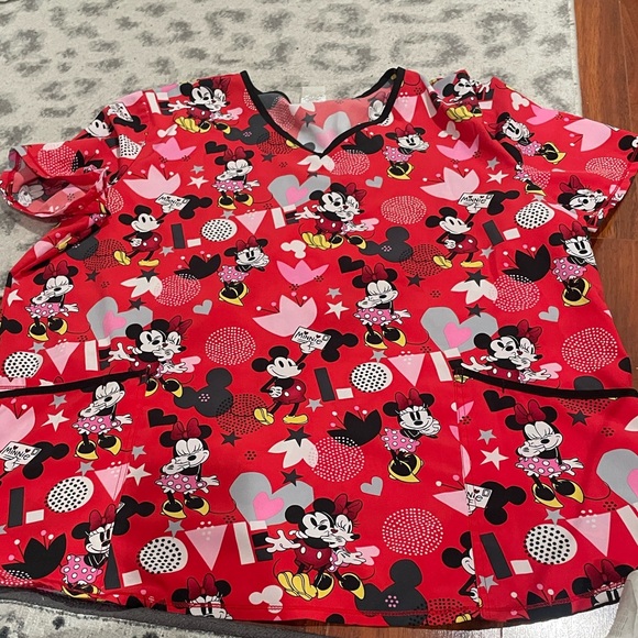 Disney Tops - ⭐️Disney Red and Pink Mickey and Minnie Scrub Top- Size 2XL